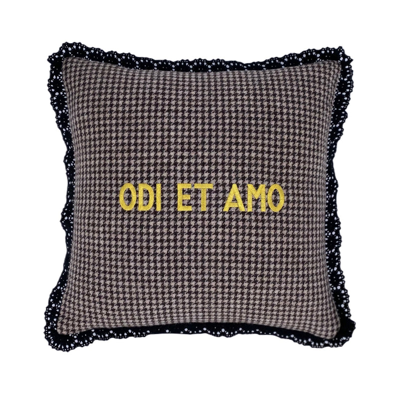 Odi et Amo Pillow - GOLDEN ACCENT