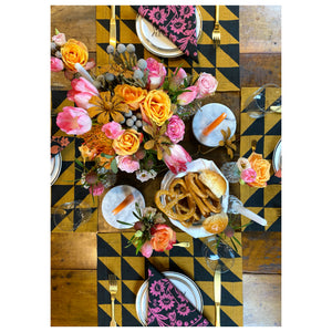 THE TILES AND FLOWERS TABLESCAPE - 4/6 PAX