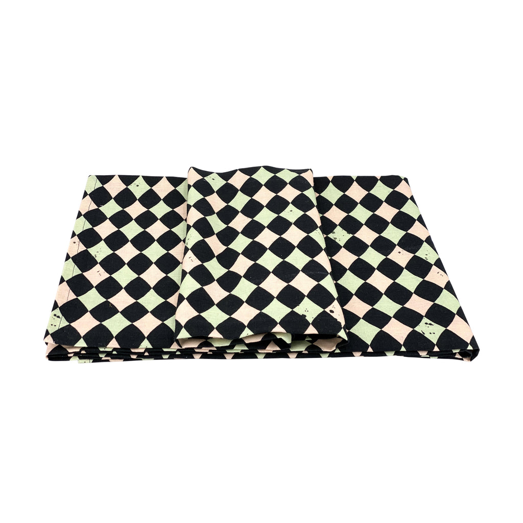 Burlesque Linen Tablecloth - VINTAGE ALLURE